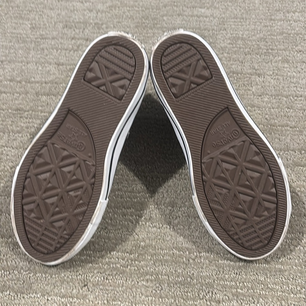 Brand New Converse sparkle high tops - Picture 4 of 4